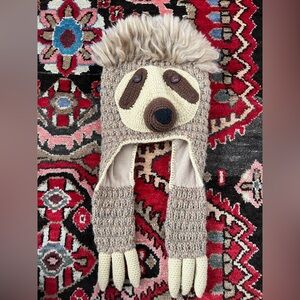 Andes Gifts Adult Alpaca Sloth Animal Hat